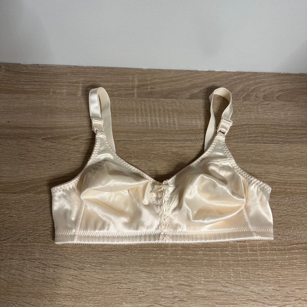 Bali Double Support Wireless Bra Womens 36C Satin Lace Up Bow Full Coverage 3820